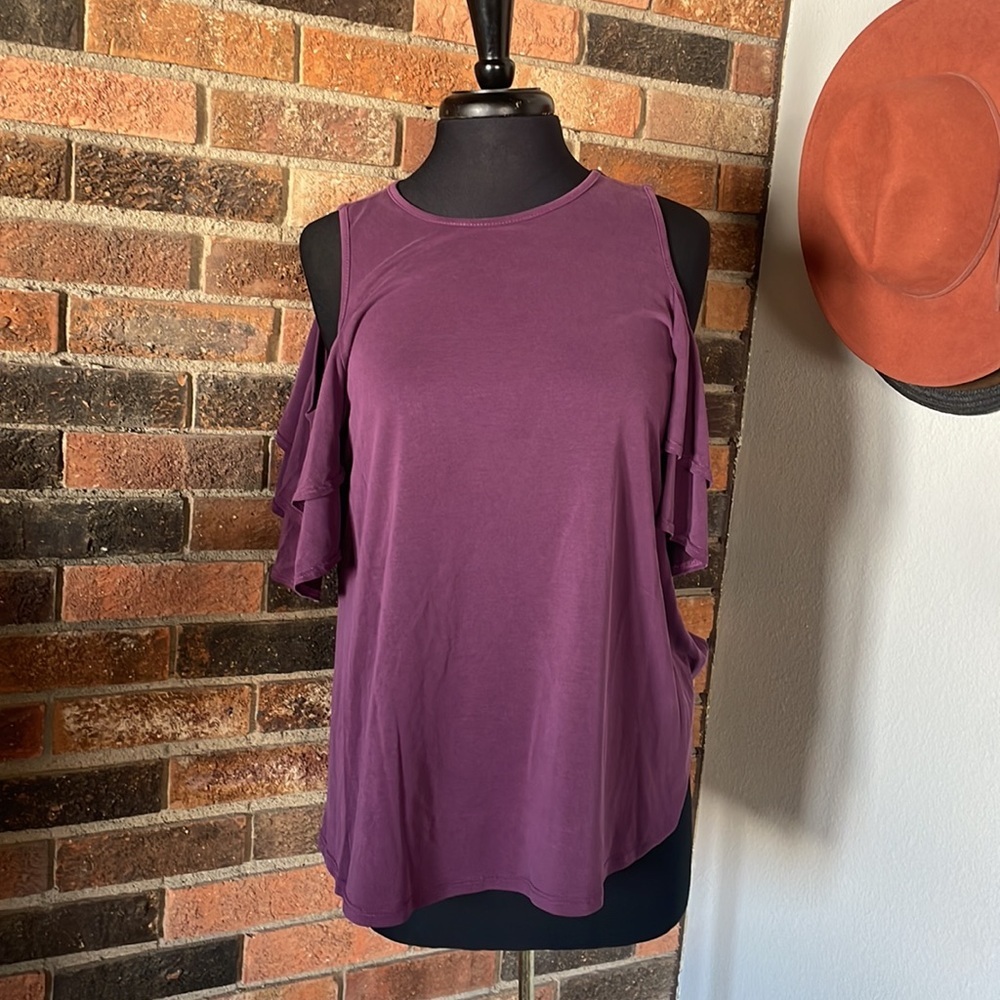 Alya‎ Peep Shoulder Purple Top